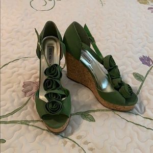 Steve Madden P-Ven Platform Sandals